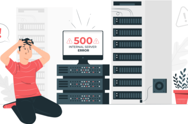 Sunucu odasında '500 Internal Server Error' hatası alan bir kullanıcı, panik içinde başını tutuyor. Bu görsel, iyi bir hosting destek hizmetinin neden kritik olduğunu gösteriyor.