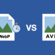 Web sitesi hızı için WebP ve AVIF resim formatlarını karşılaştıran bir grafik. Her dosya ikonunun yanında, yükleme performansını simgeleyen bir kronometre bulunuyor.